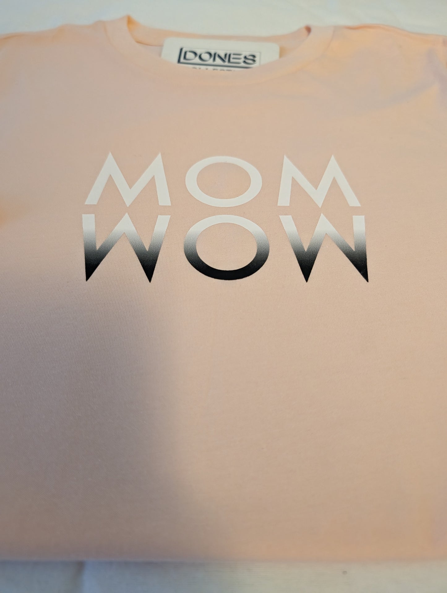 MoM WoW t-shirt